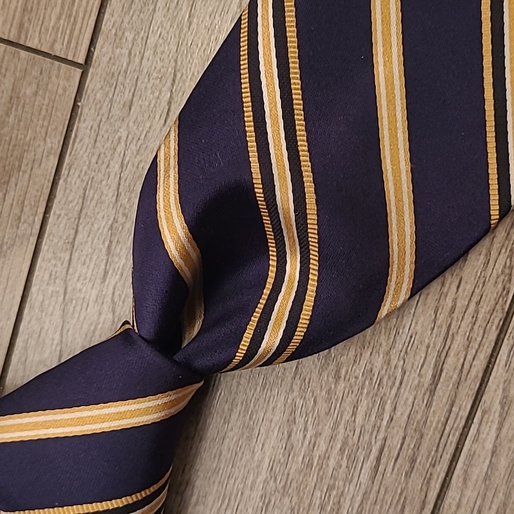 JOS A BANK Signature Platinum 7 FOLD Gold Navy Blue Striped Silk Cotton Tie RARE
